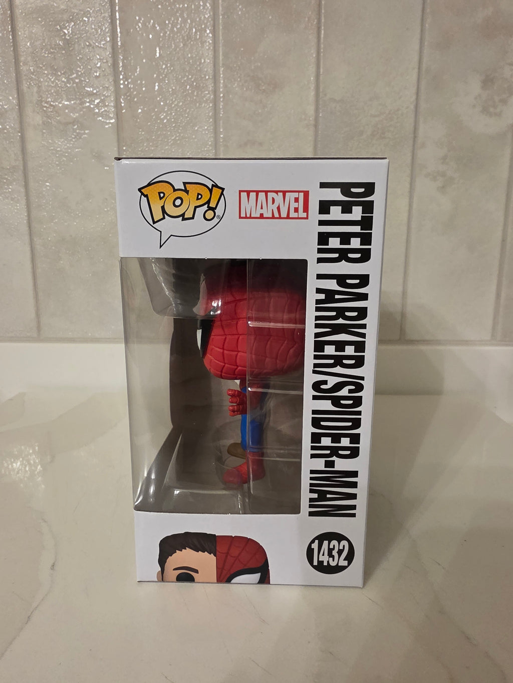 Funko Pop! Marvel Peter Parker/Spider-man 1432 (pre-owned)