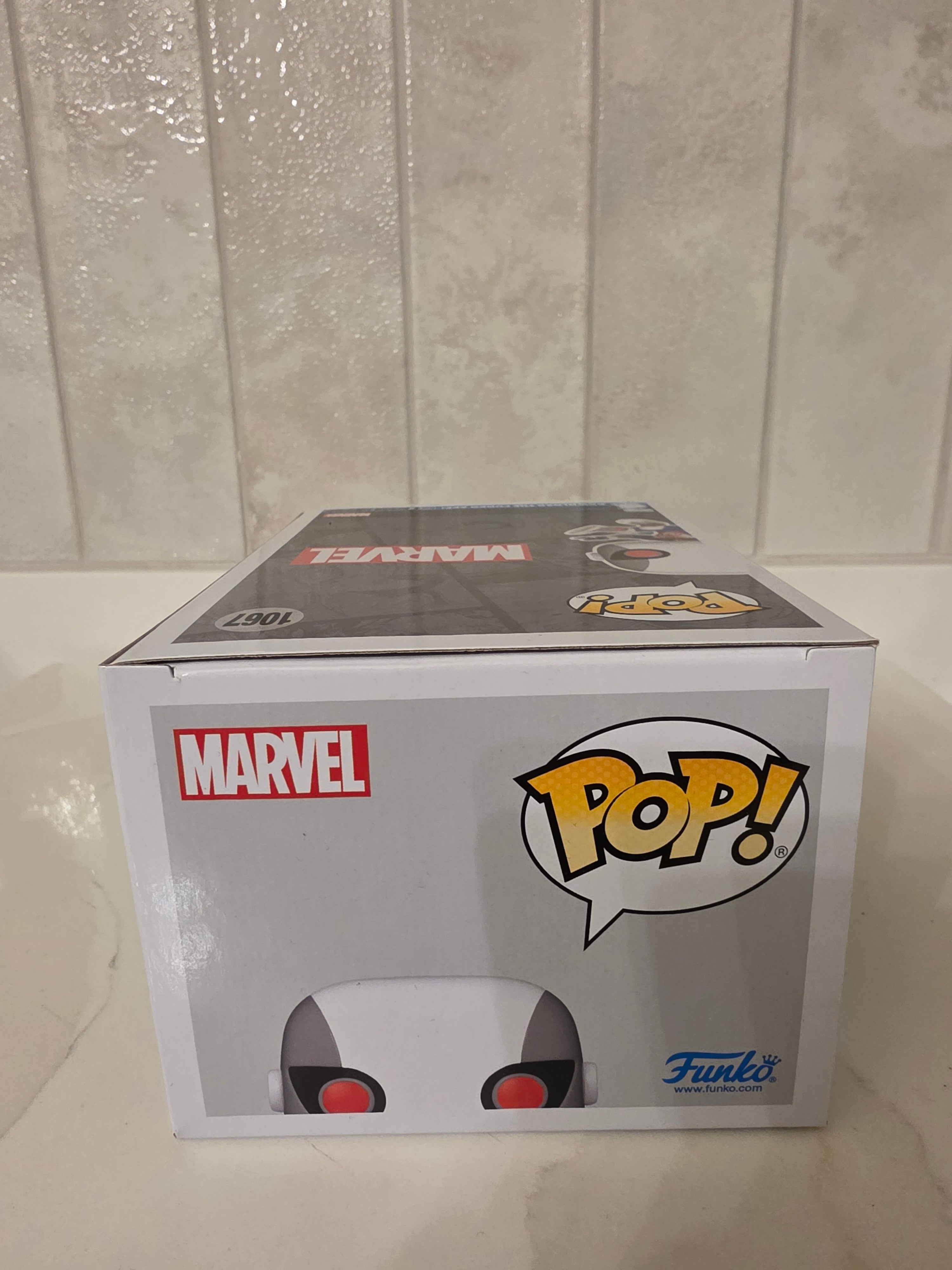 Funko Pop! Marvel Spider-man (bug-eyes armor) 1067 (pre-owned)