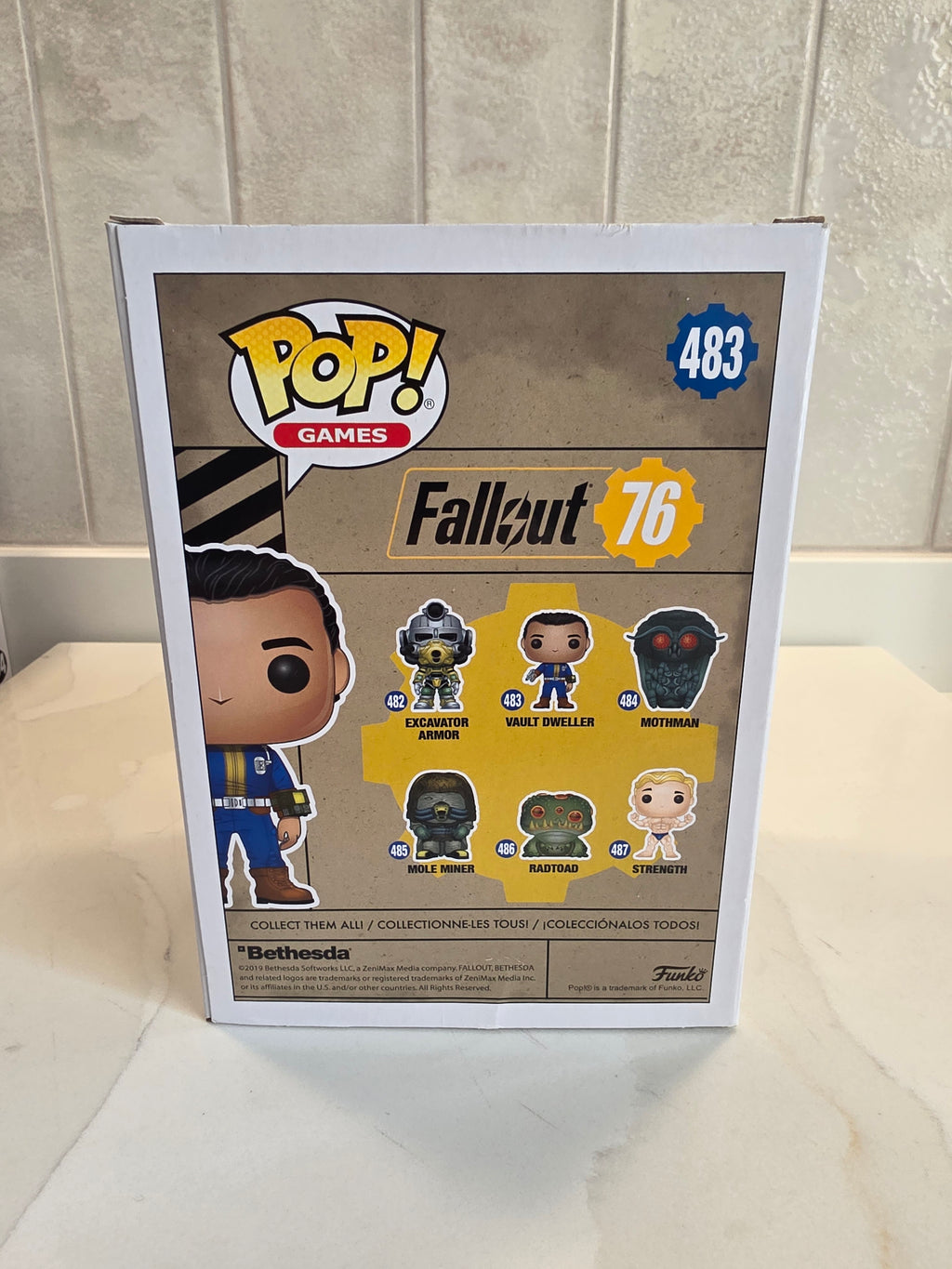 Funko Pop! Games Vault Dweller 483 (pre-owned)