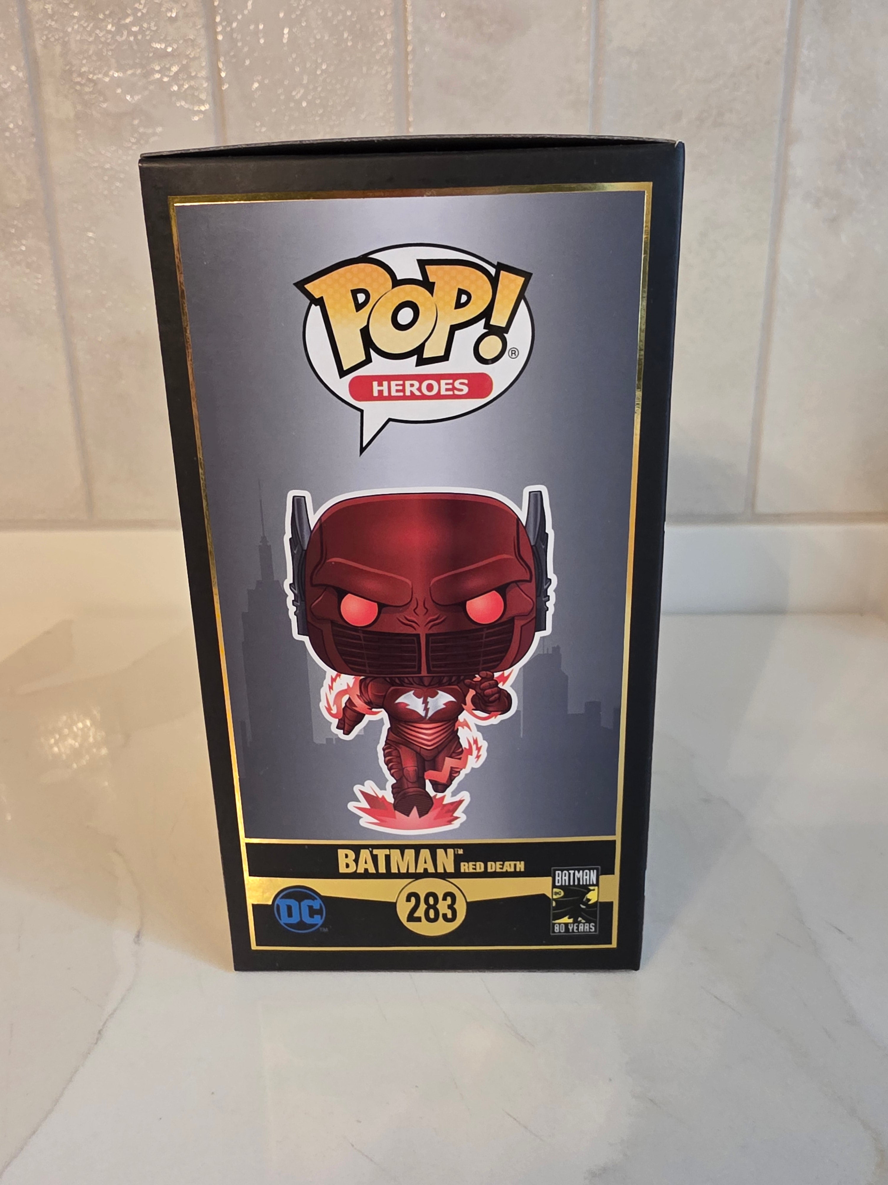 Funko Pop! Batman 283 (pre-owned)