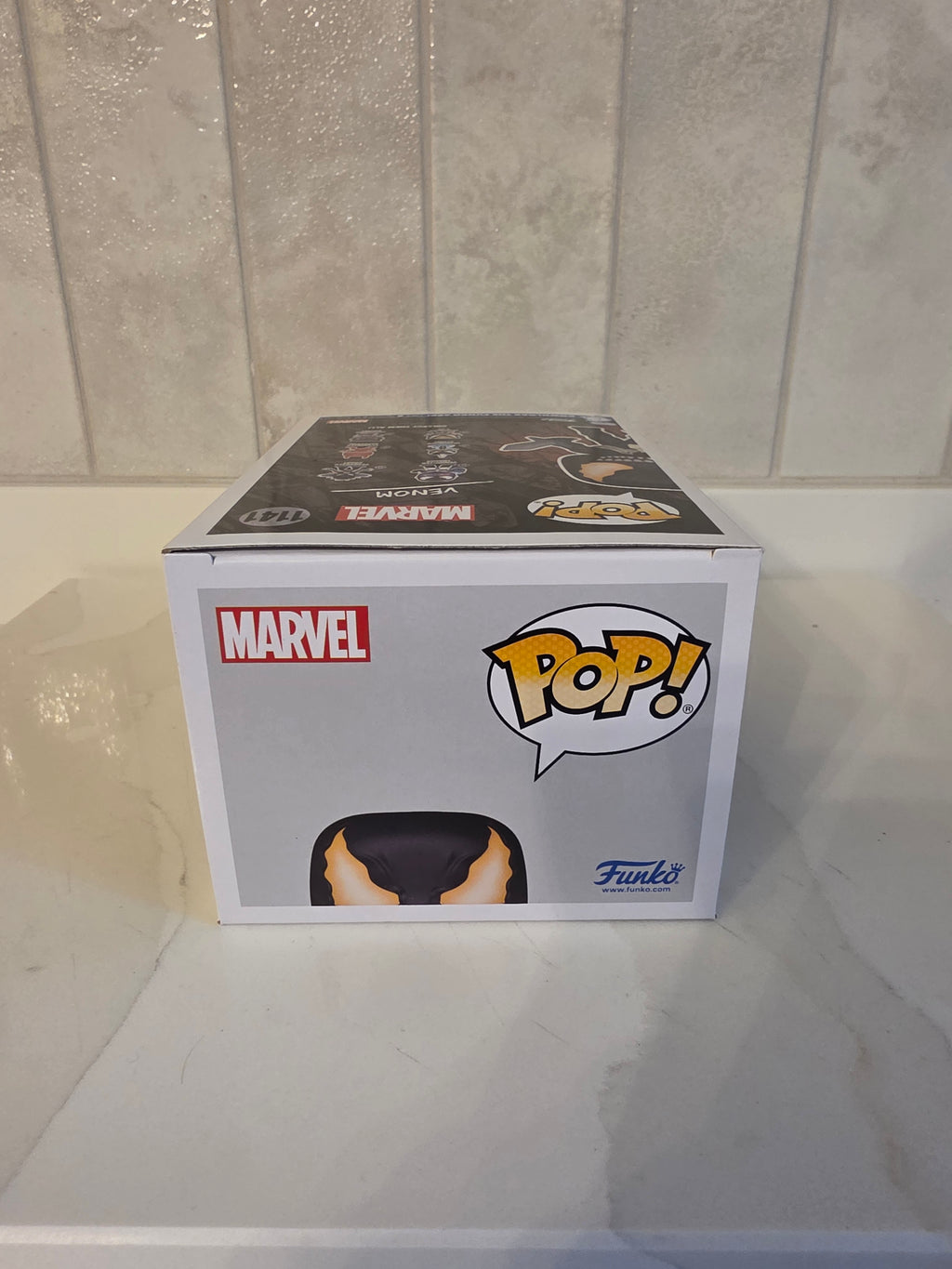Funko Pop! Marvel Venom 1141 (glow in the dark) (pre-owned)