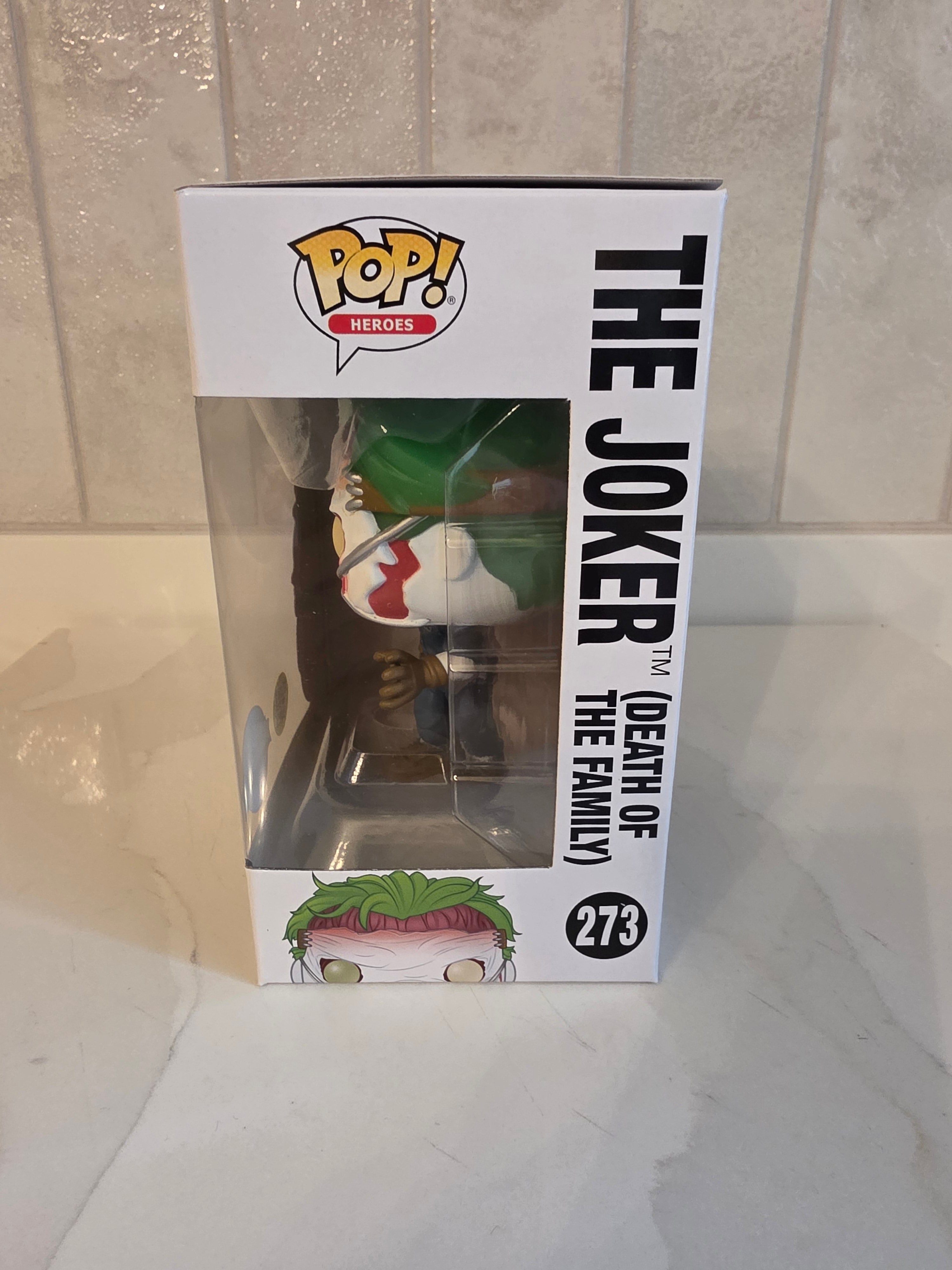 Funko Pop! The Joker (death of the family) 273 (pre-owned)