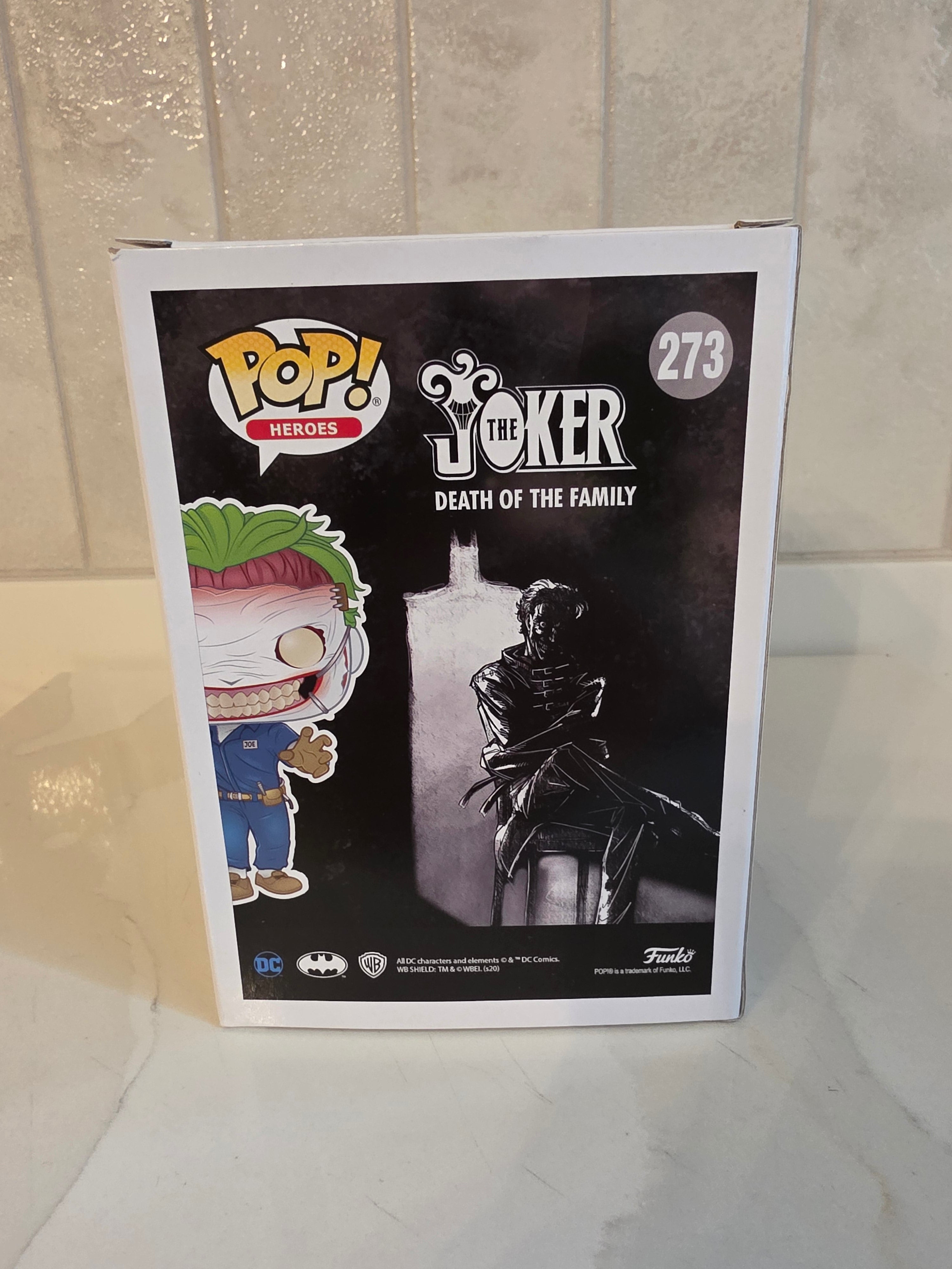 Funko Pop! The Joker (death of the family) 273 (pre-owned)