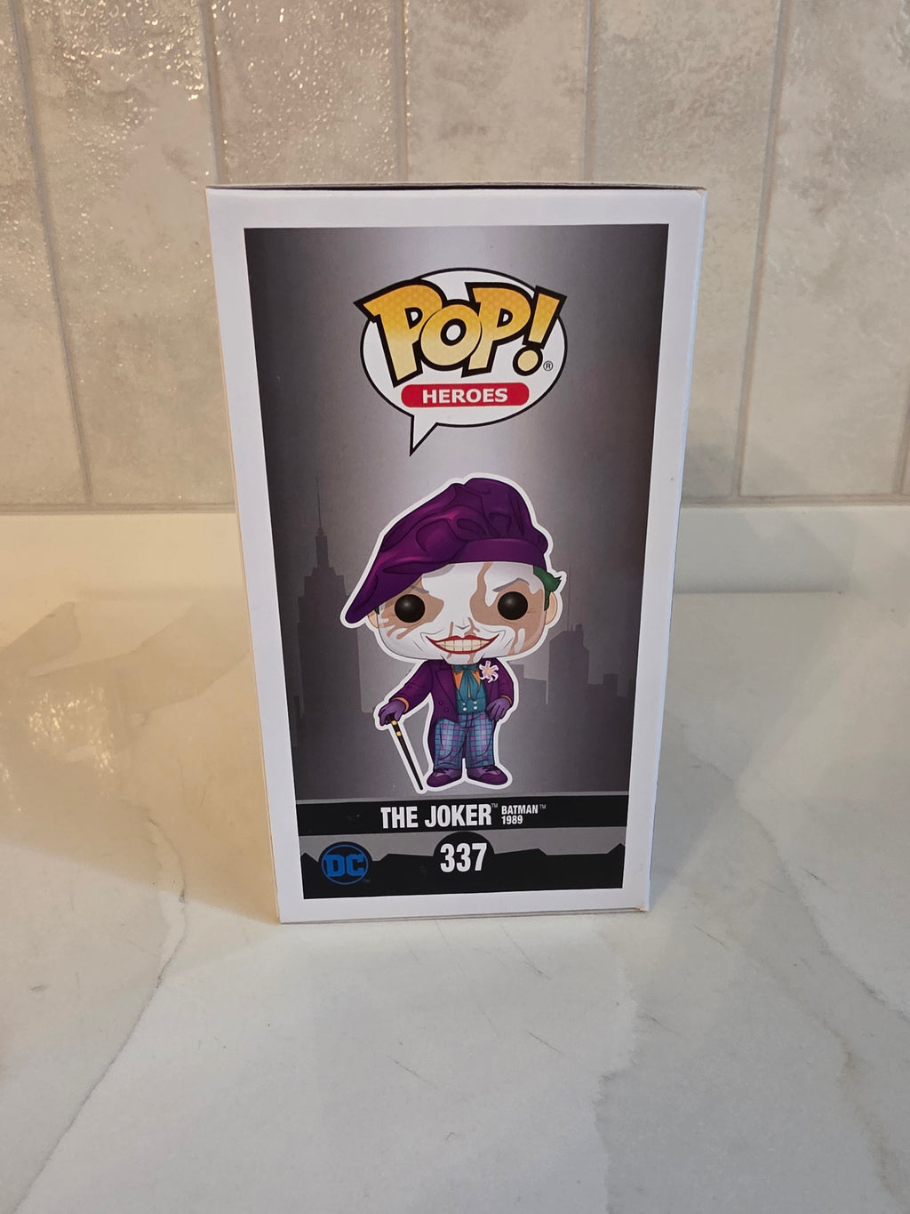 Funko Pop! The Joker 337 Chase (pre-owned)
