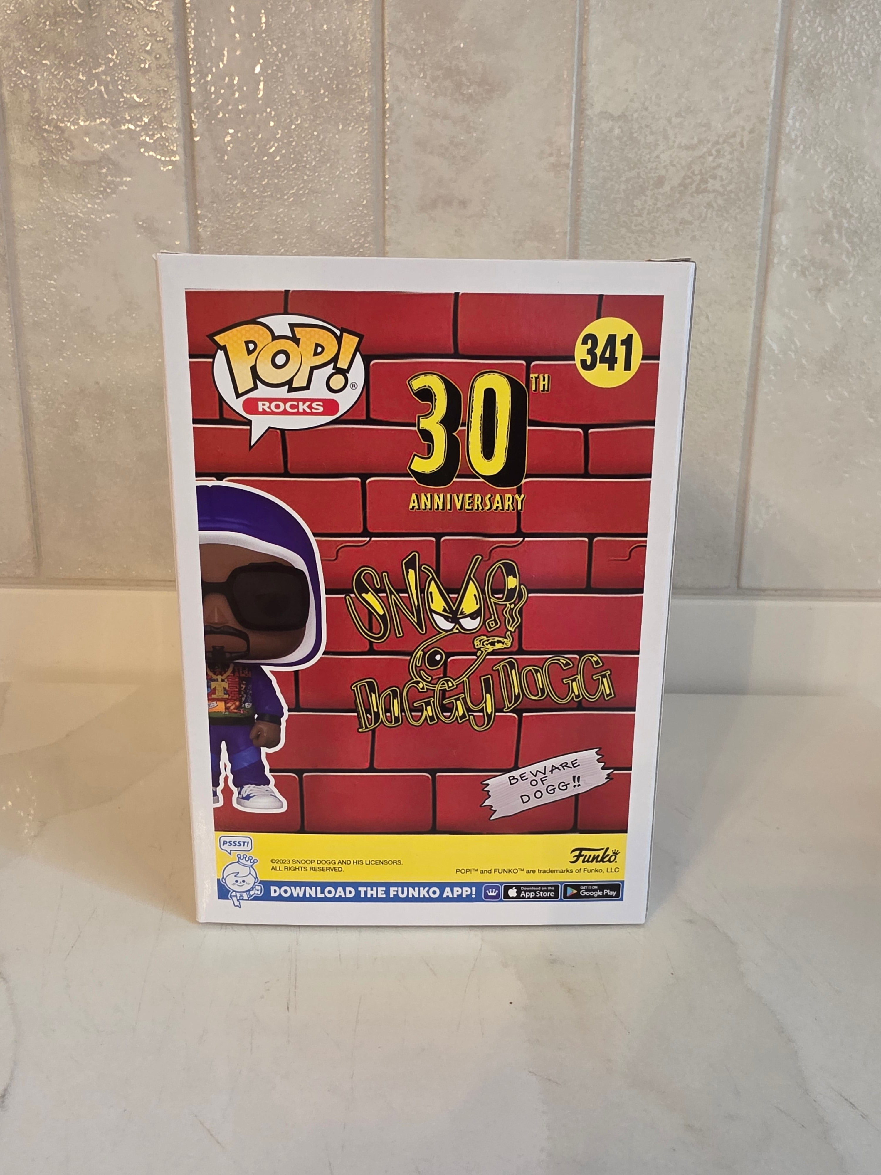 Funko Pop! Snoop Dogg with hoodie 341 (pre-owned)