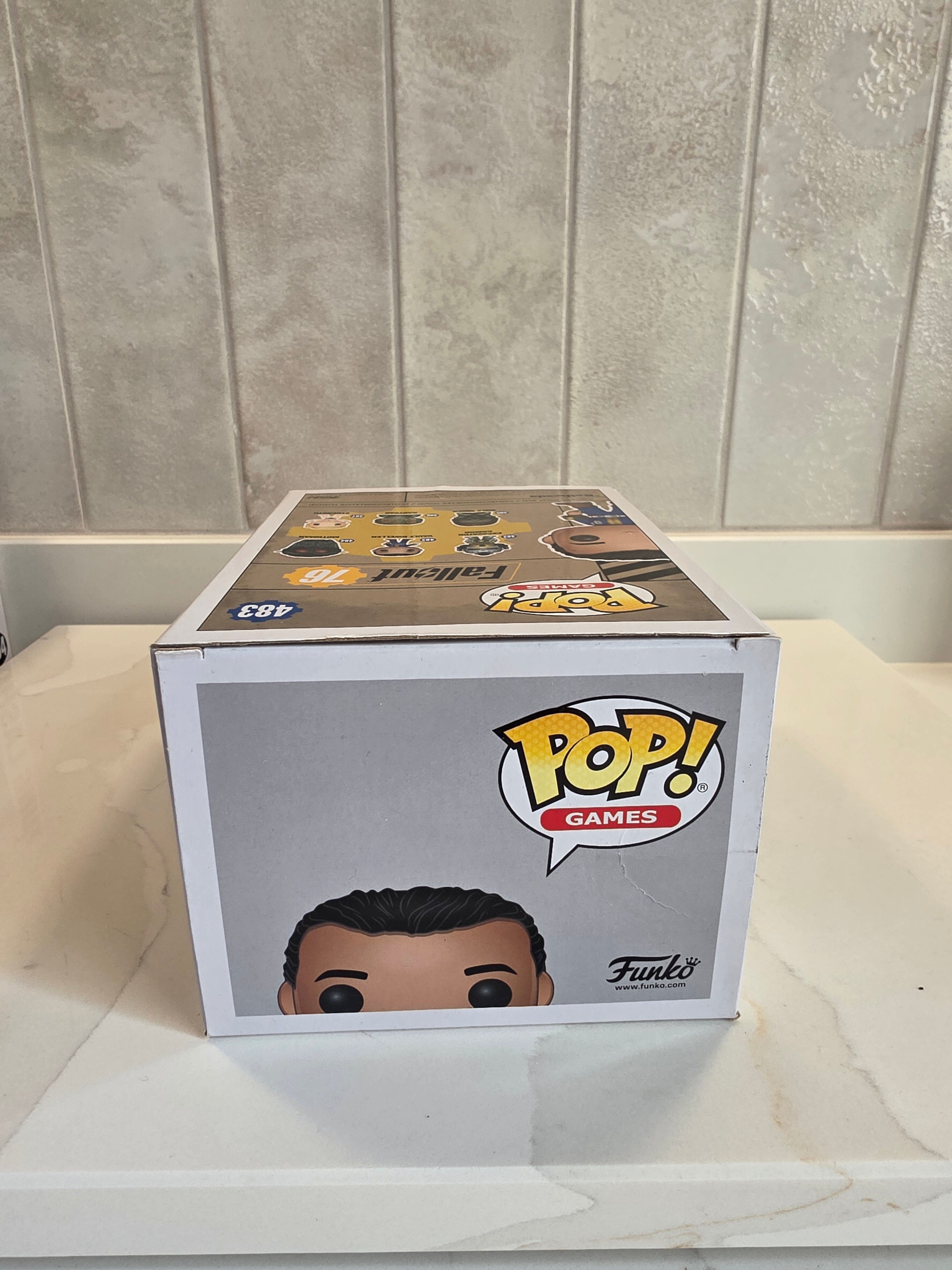 Funko Pop! Games Vault Dweller 483 (pre-owned)