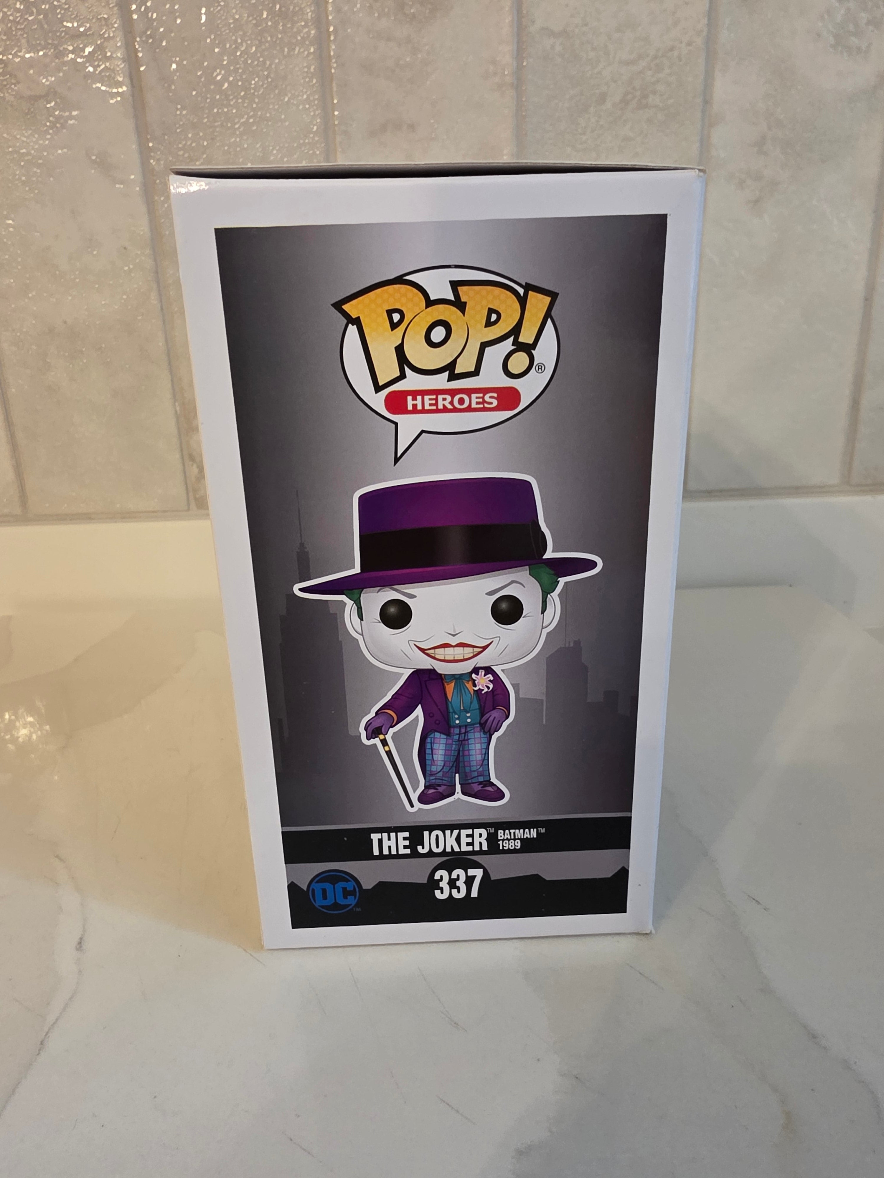 Funko Pop! The Joker 337 (pre-owned)