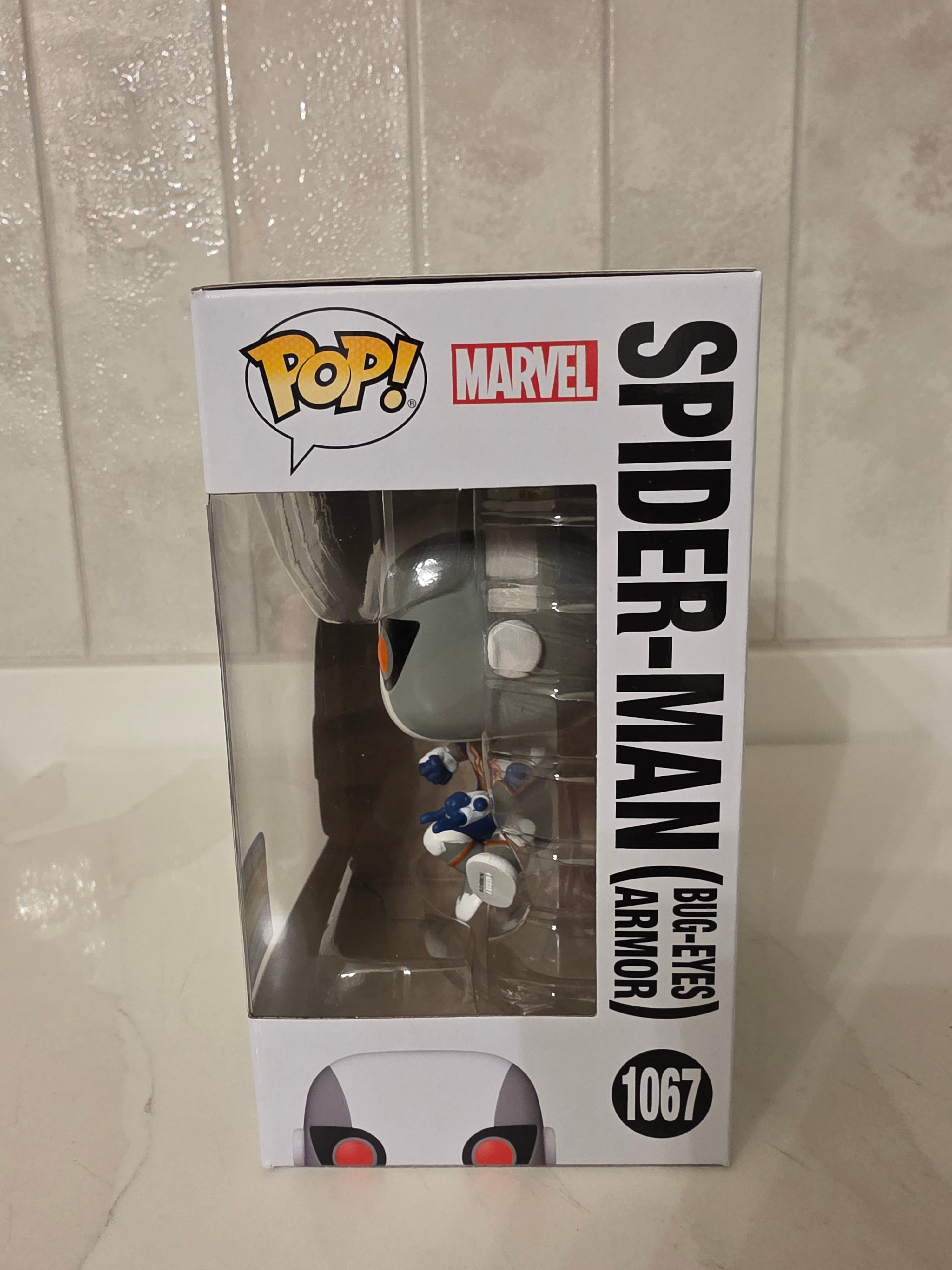 Funko Pop! Marvel Spider-man (bug-eyes armor) 1067 (pre-owned)