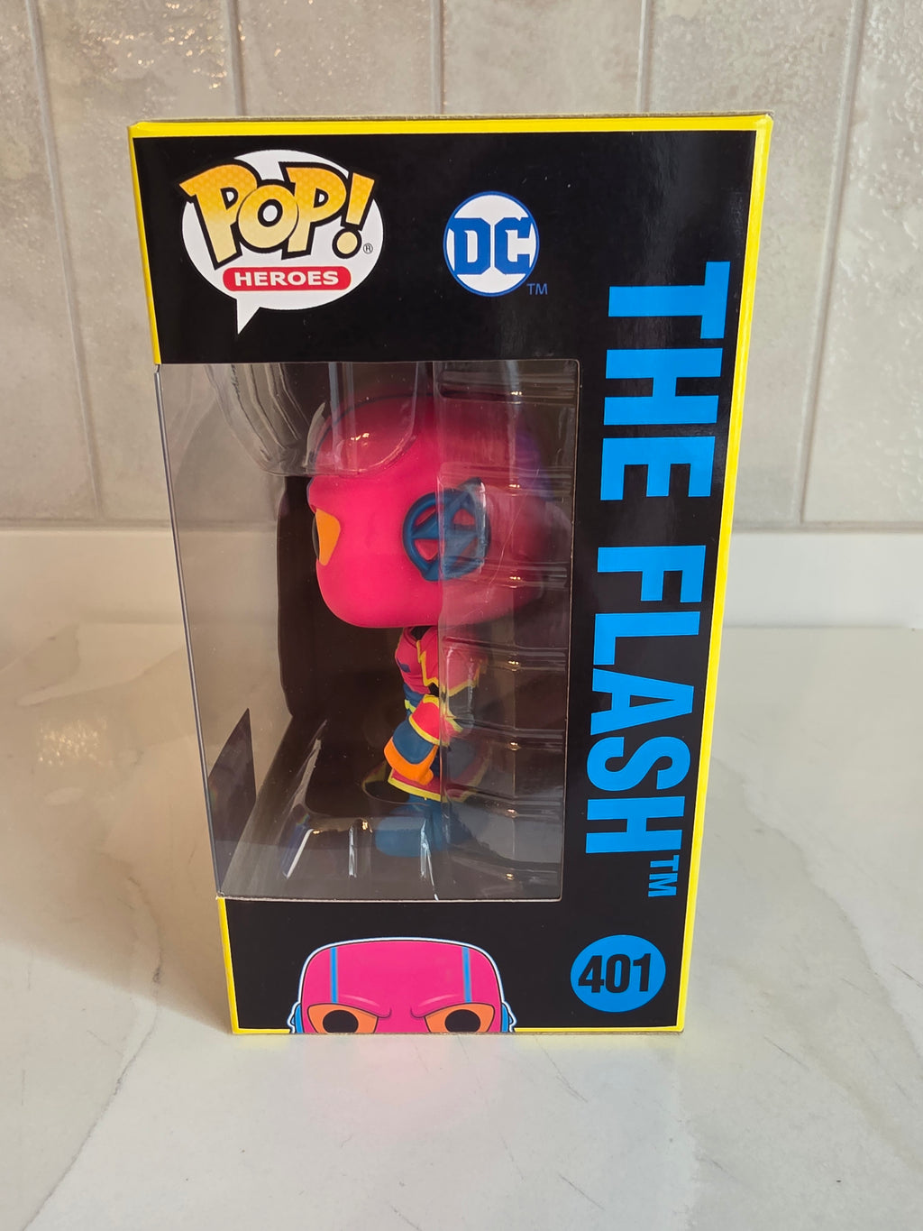 Funko Pop! DC Flash 401 (blacklight) (pre-owned)