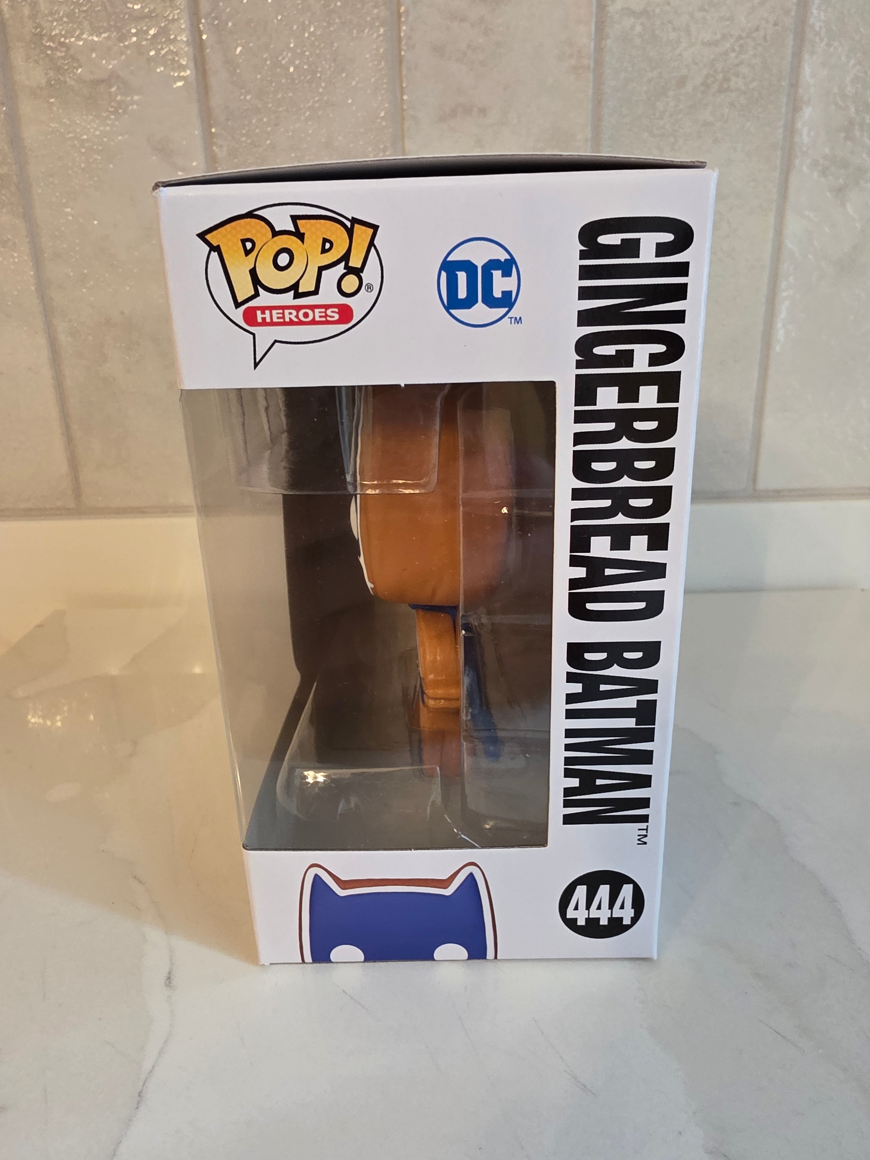 Funko Pop! Gingerbread Batman 444 (pre-owned)