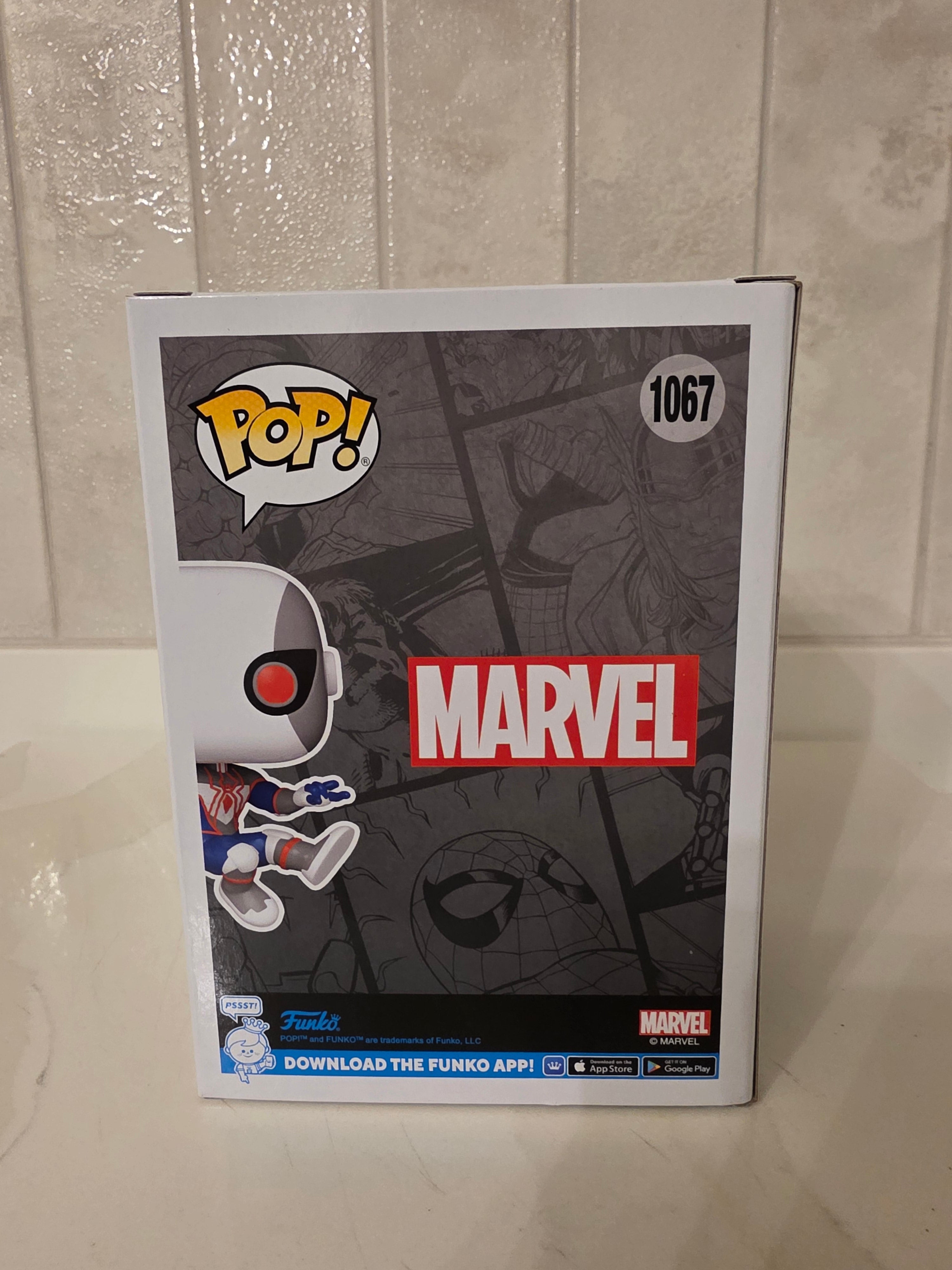 Funko Pop! Marvel Spider-man (bug-eyes armor) 1067 (pre-owned)